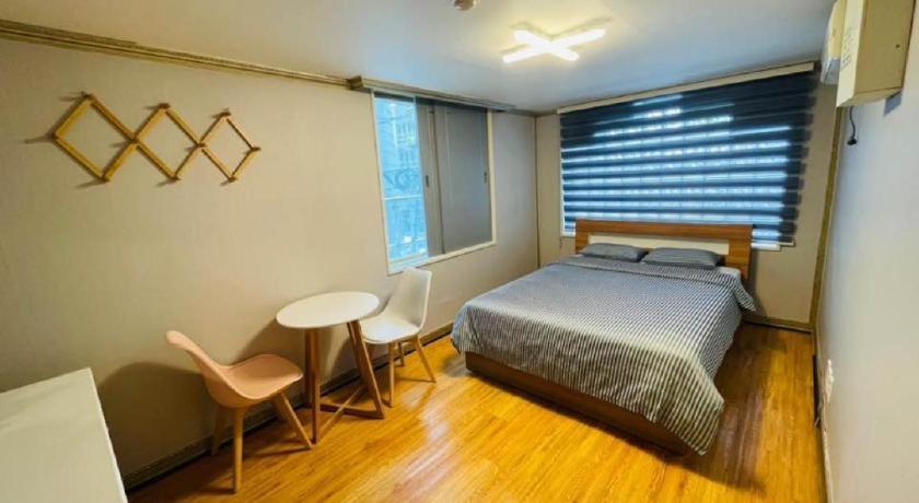Emerald Ace Hotel Чеджудо Экстерьер фото
